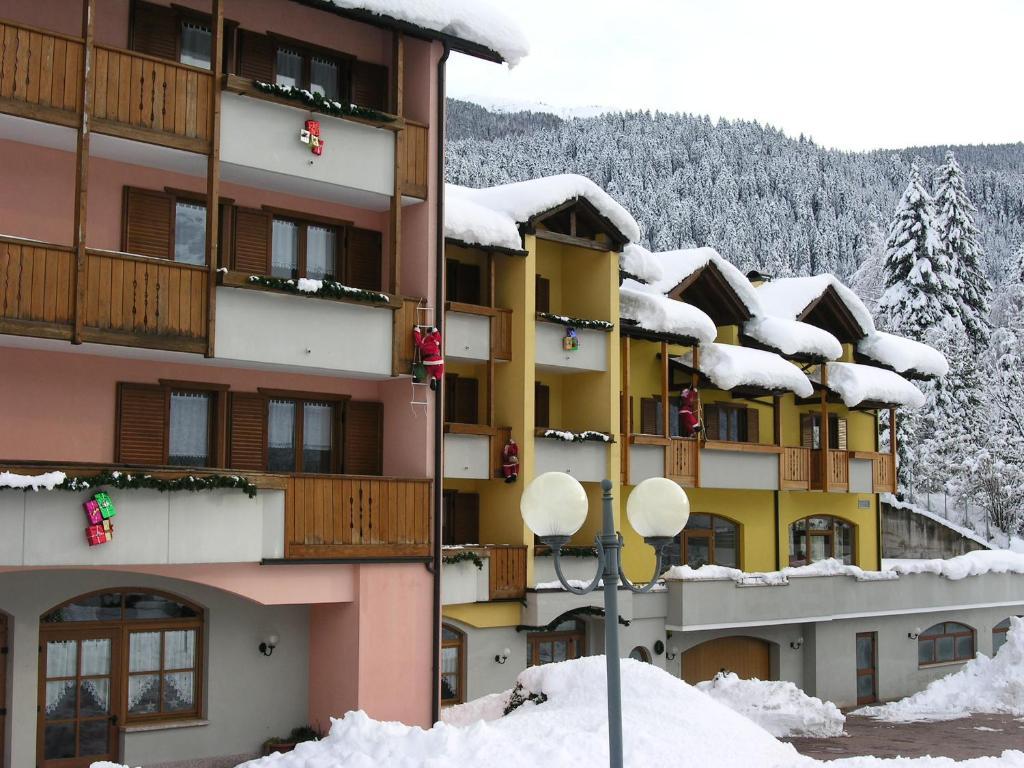 Residence Antares Andalo Bagian luar foto