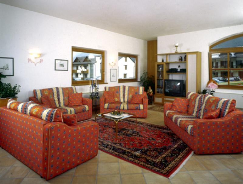 Residence Antares Andalo Bagian luar foto